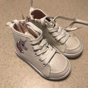 NWT Carter’s girls tennis shoes